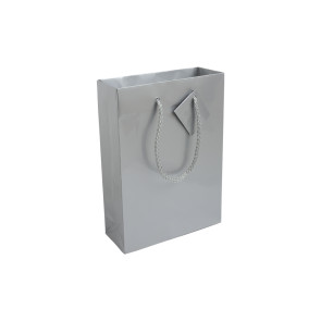 Shopper con soffietto in carta laminata 157 g/m2 con rinforzo alla base, maniglie in cordino e biglietto auguri